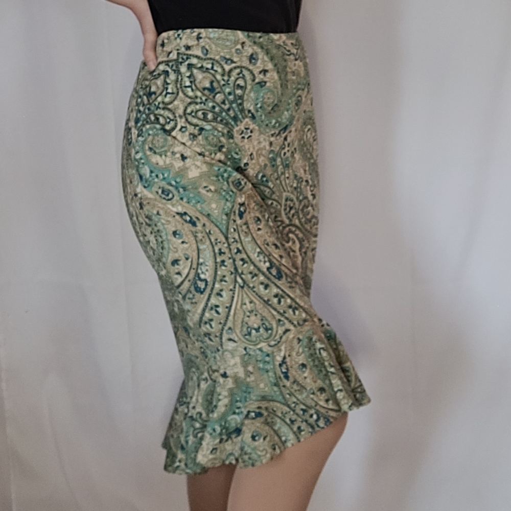 Express Y2K Green Paisley Ruffle Hem Midi Skirt
